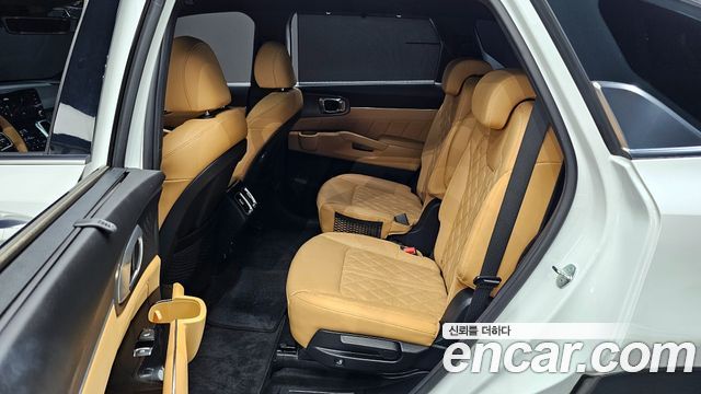 Kia Sorento 2023 — photo 11