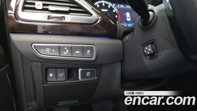 Genesis G90 2019 — photo 19