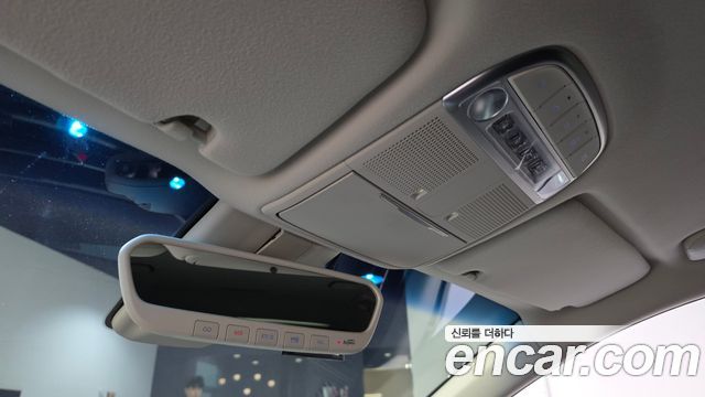 Genesis G90 2019 — photo 23