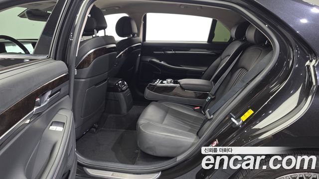 Genesis G90 2019 — photo 16