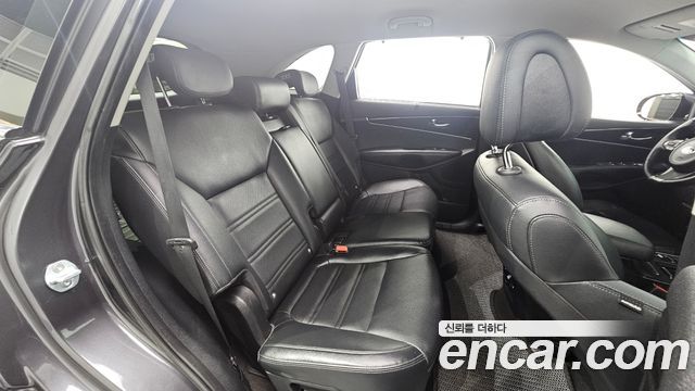 Kia Sorento 2015 — photo 17