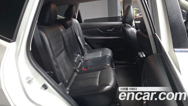 Nissan X-Trail 2018 — photo 18