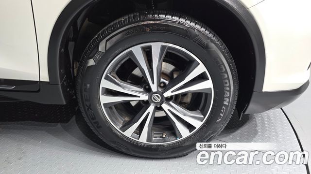 Nissan X-Trail 2018 — photo 7