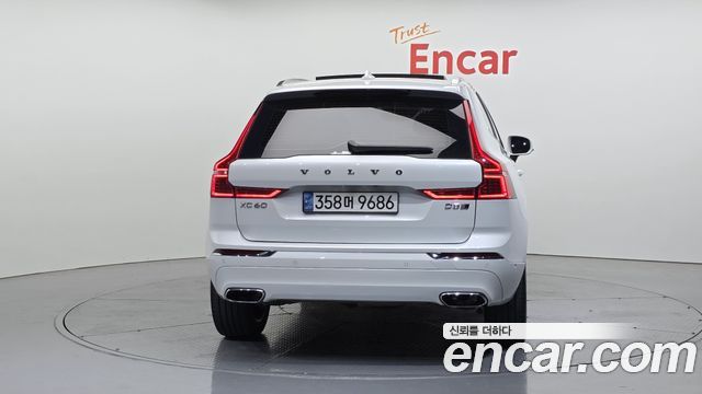 Volvo XC60 2019 — photo 4