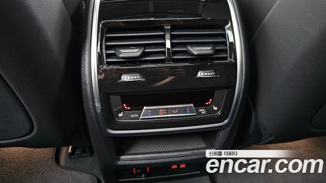 BMW X5 2025 — photo 18