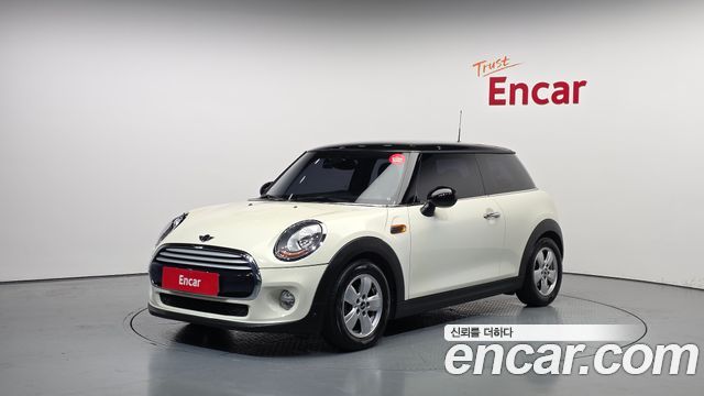 Mini Cooper 2015 — photo 1