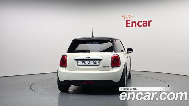 Mini Cooper 2015 — photo 4