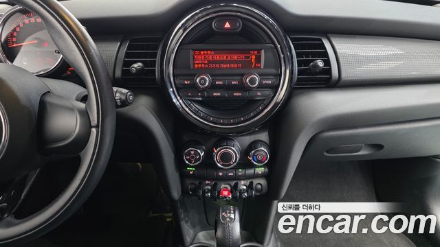 Mini Cooper 2015 — photo 15