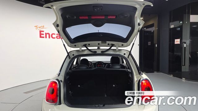 Mini Cooper 2015 — photo 20