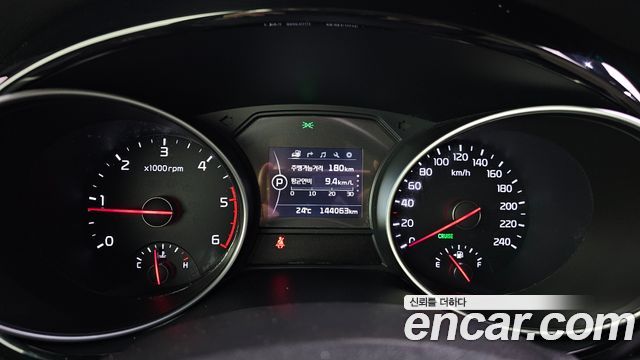 Kia Canival 2015 — photo 8