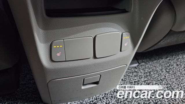 Kia Canival 2015 — photo 18