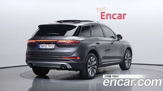 Lincoln Corsair 2022 — photo 2