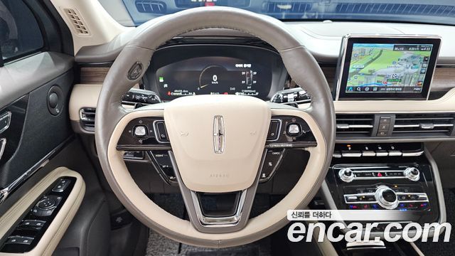 Lincoln Corsair 2022 — photo 19