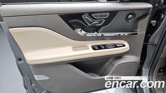 Lincoln Corsair 2022 — photo 14