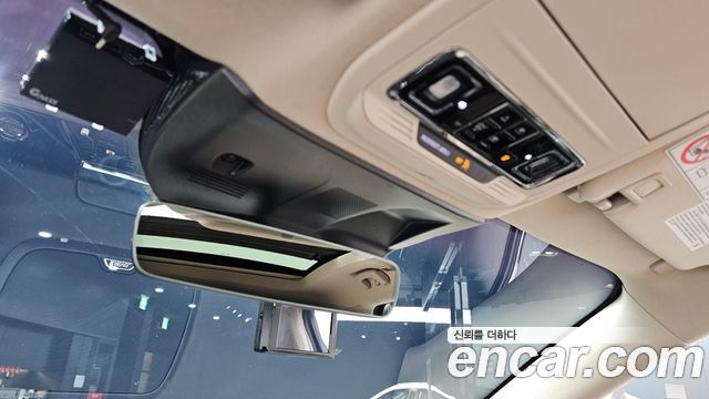 Lincoln Corsair 2022 — photo 28