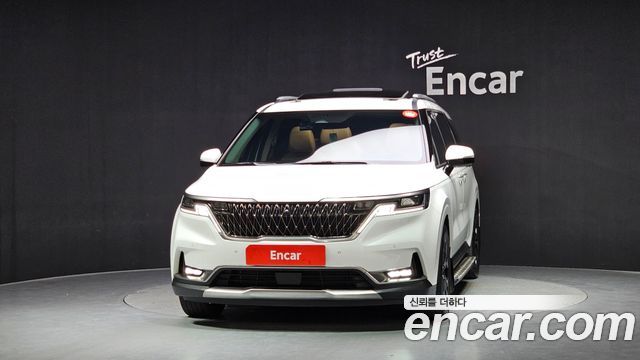 Kia Canival 2023 — photo 3