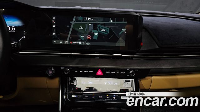 Kia Canival 2023 — photo 19