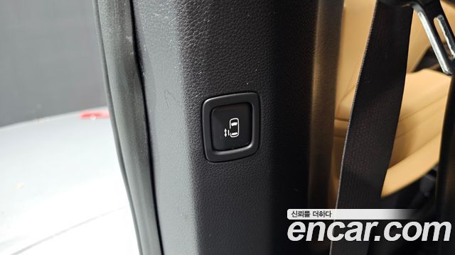 Kia Canival 2023 — photo 32