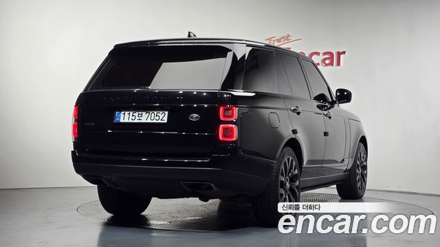 Land Rover Range Rover 2018 — photo 2