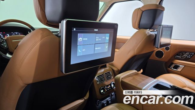 Land Rover Range Rover 2018 — photo 18