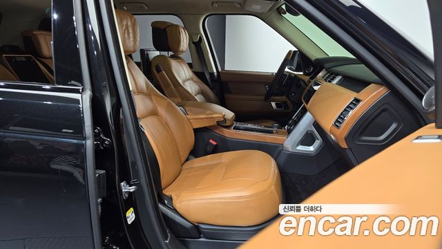 Land Rover Range Rover 2018 — photo 16