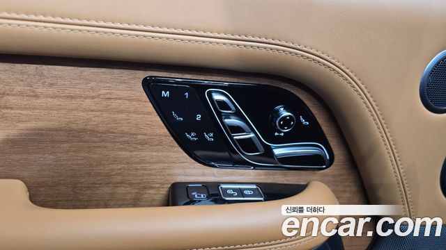 Land Rover Range Rover 2018 — photo 30