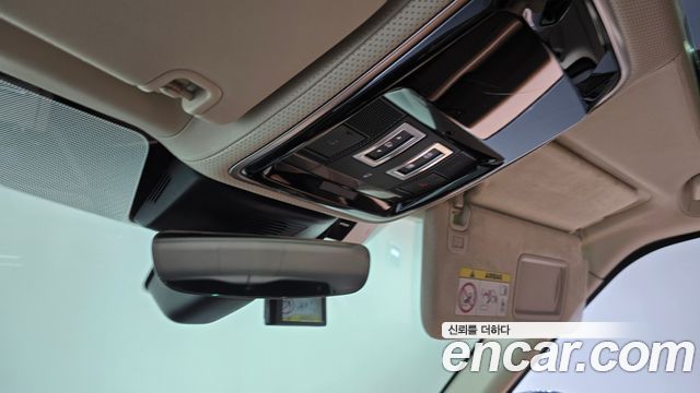 Land Rover Range Rover 2018 — photo 35