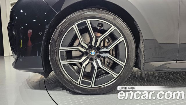 BMW 7-Series 2024 — photo 5