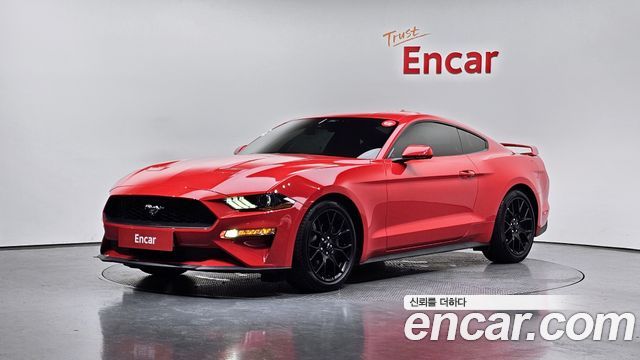 Ford Mustang 2022 — photo 1