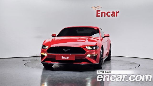 Ford Mustang 2022 — photo 3