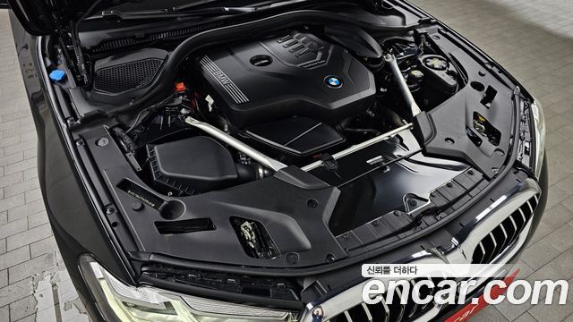 BMW 5-Series 2023 — photo 6