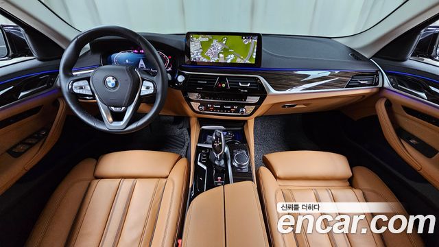 BMW 5-Series 2023 — photo 7