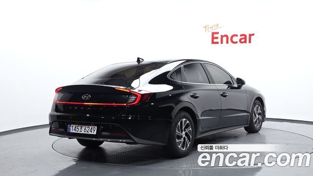 Hyundai Sonata 2022 — photo 2