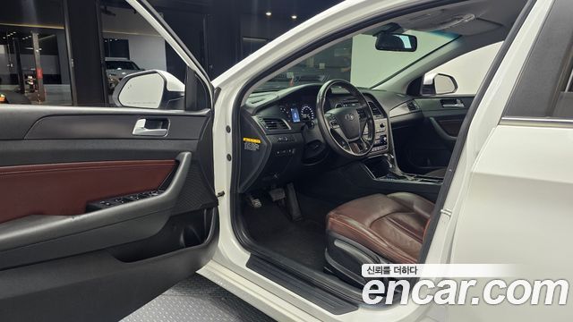 Hyundai Sonata 2017 — photo 13