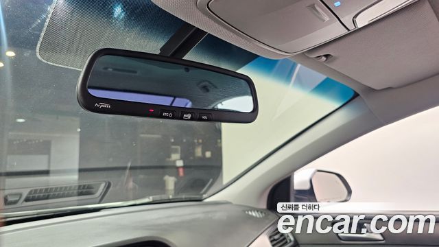 Hyundai Sonata 2017 — photo 25