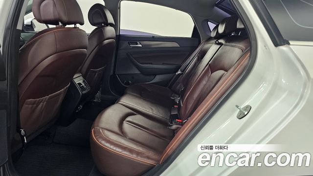 Hyundai Sonata 2017 — photo 16