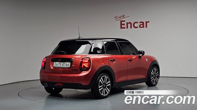 Mini Cooper 2020 — photo 2