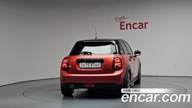 Mini Cooper 2020 — photo 4