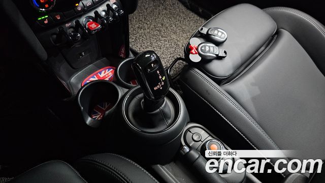 Mini Cooper 2020 — photo 12