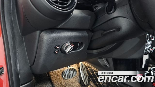 Mini Cooper 2020 — photo 25