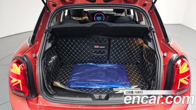 Mini Cooper 2020 — photo 26