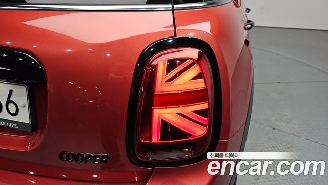 Mini Cooper 2020 — photo 9