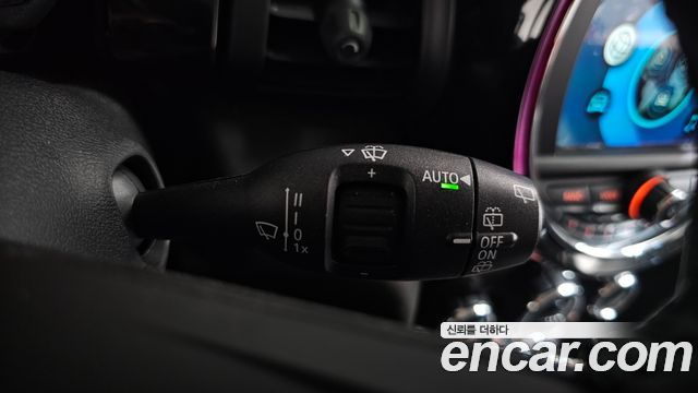Mini Cooper 2020 — photo 27