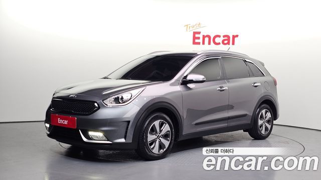 Kia Niro 2017 — photo 1