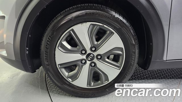Kia Niro 2017 — photo 5