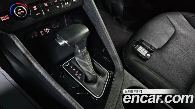 Kia Niro 2017 — photo 9