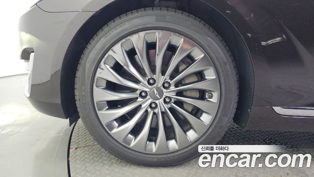 Genesis EQ900 2018 — photo 5