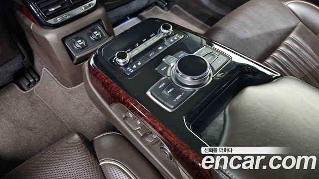 Genesis EQ900 2018 — photo 18