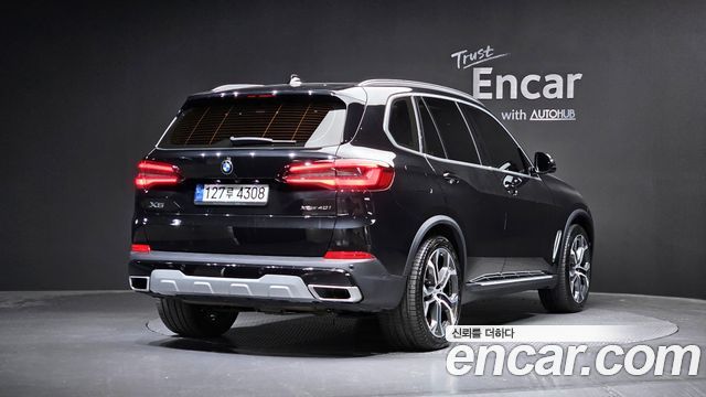 BMW X5 2021 — photo 2