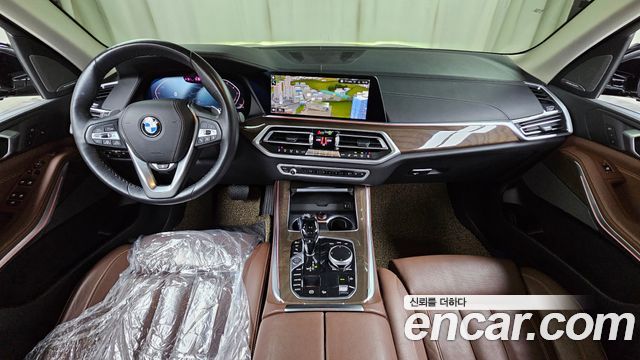 BMW X5 2021 — photo 10